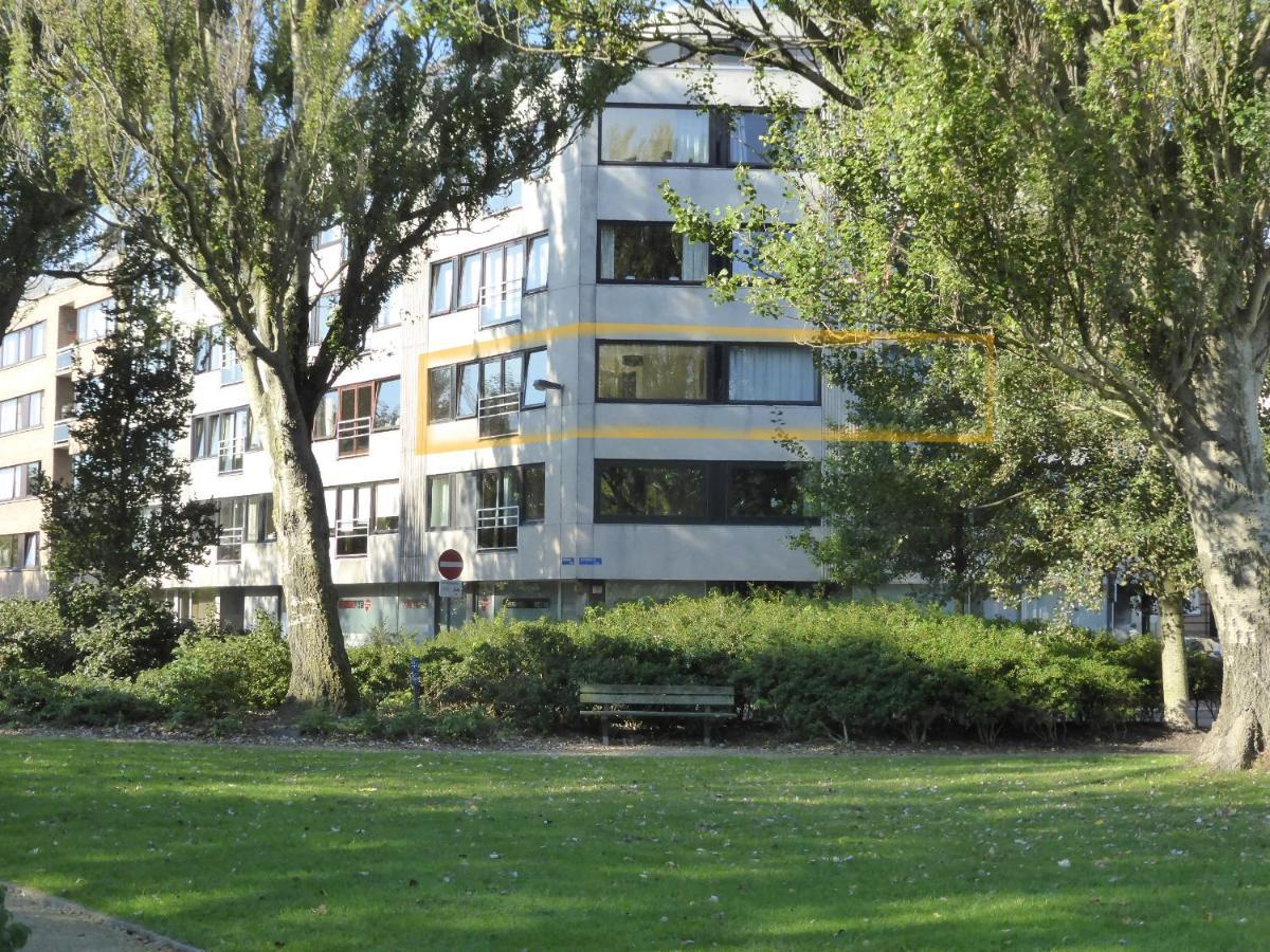 Vanden Broeck Oostende Buitenkant foto