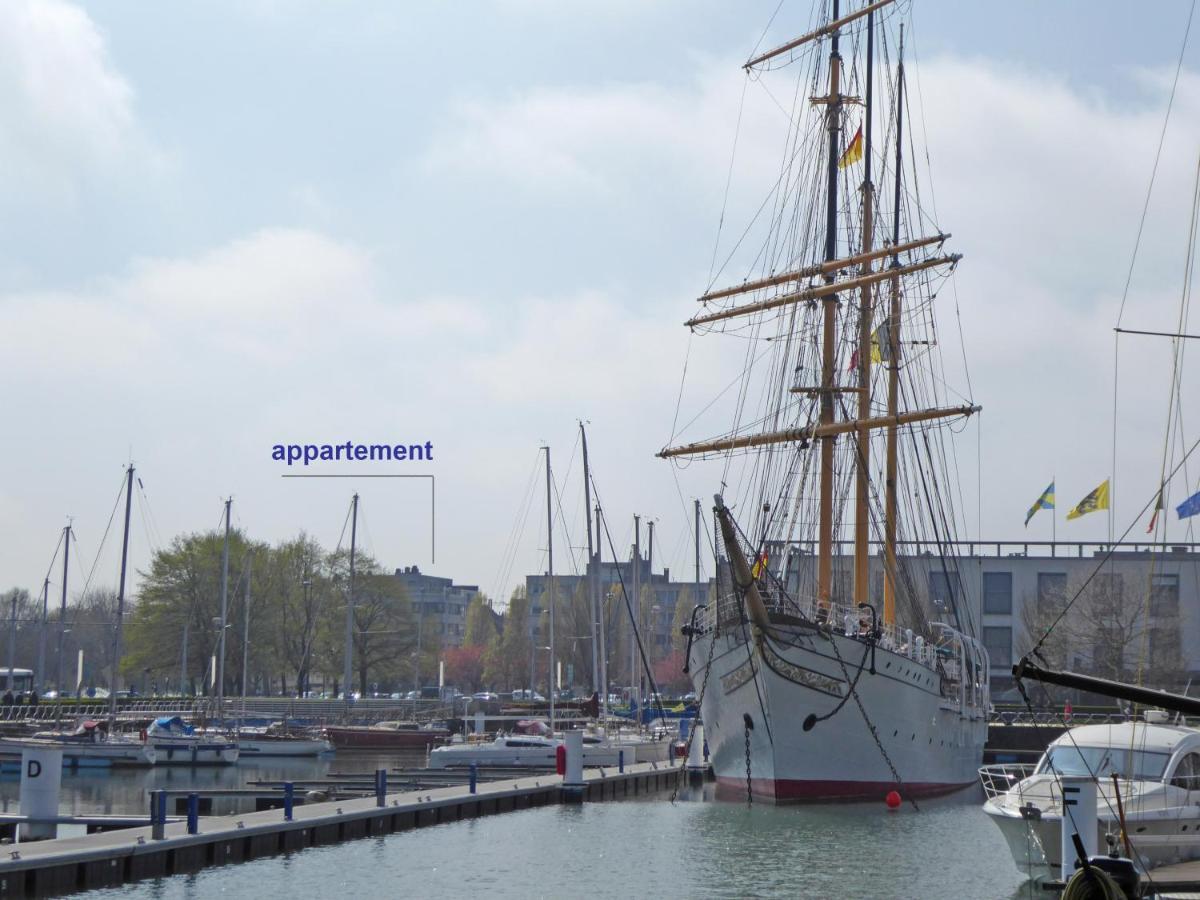 Vanden Broeck Oostende Buitenkant foto